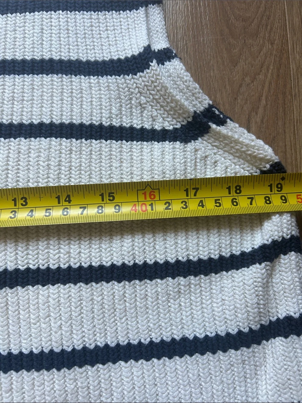 Zara Cream and Black Striped Sleeveless V-Neck Sweater Vest - Picture 7 of 7